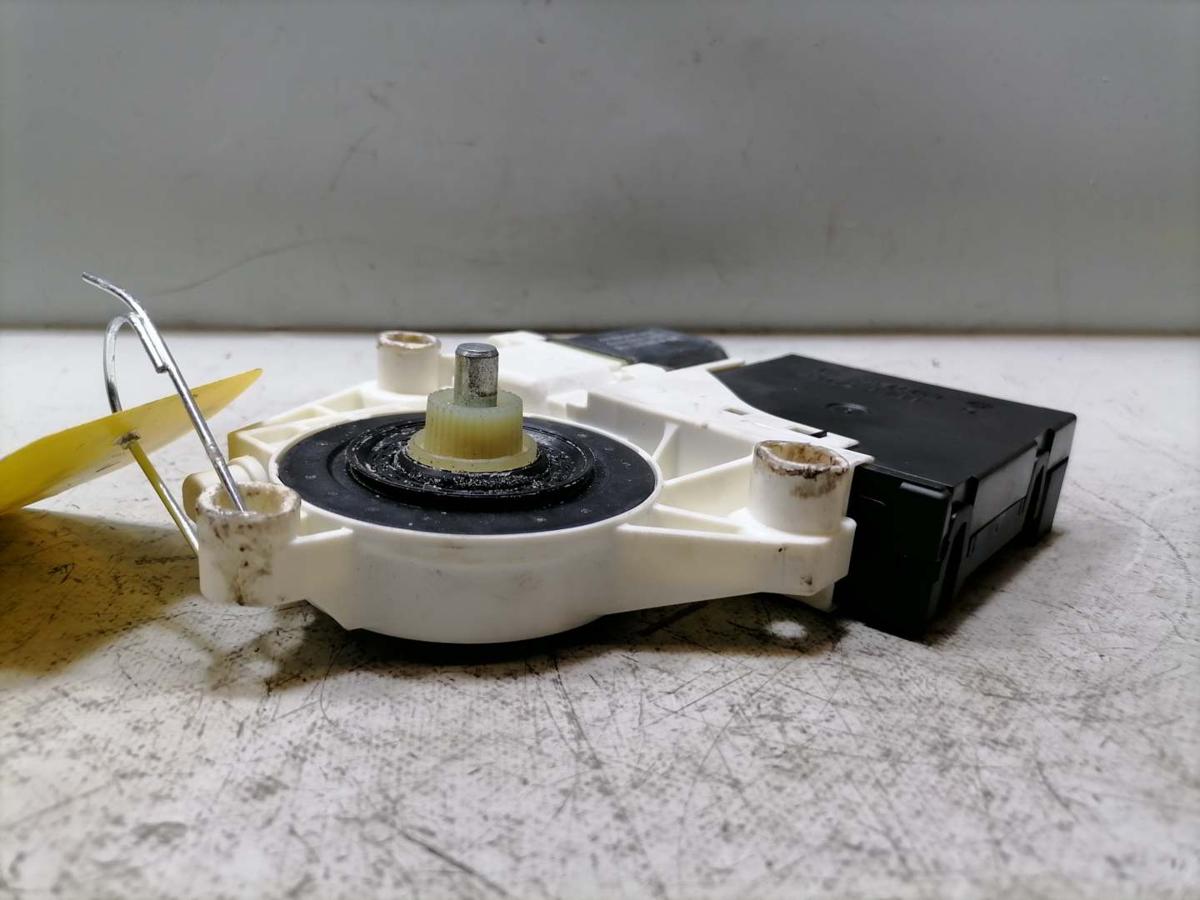 VW Golf 5 original Fensterhebermotor vorn links Bj.2007
